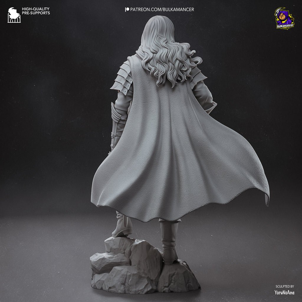 Elegant Hawk Knight Resin Figure – Dark Fantasy Warrior Statue – High Detail Resin Model Kit – Collector Display