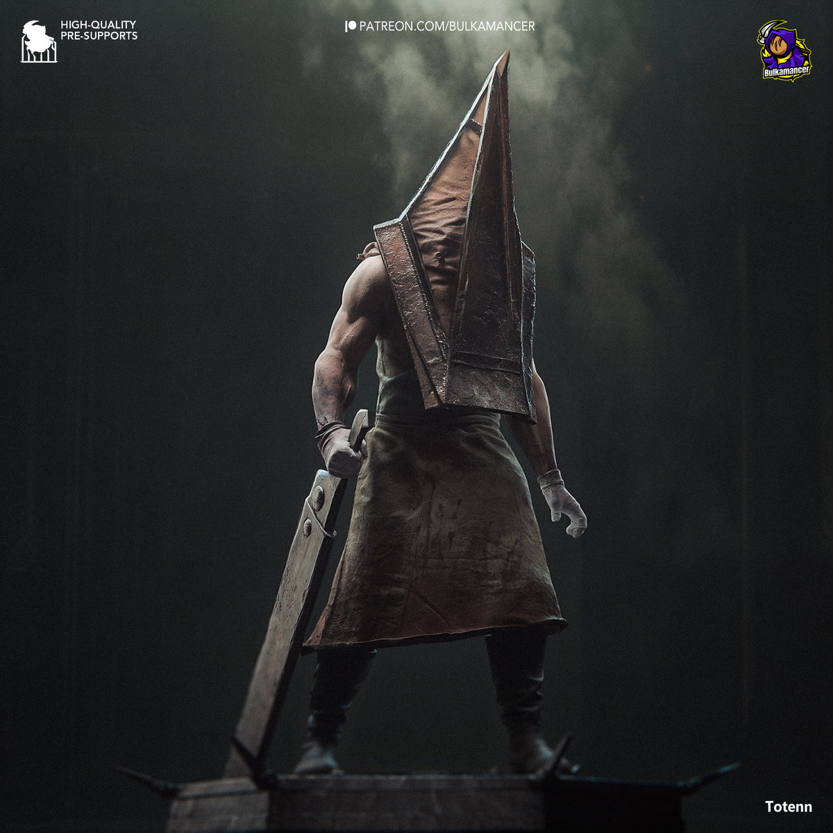 Triangle Helm Executioner Resin Statue – Dark Horror Monster Figure – Model Kit – High Detail Collector Display Piece
